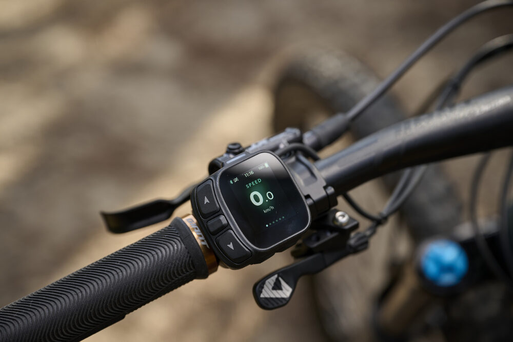Ovladač RideControl Dash 2 s barevným displejem na řídítkách Stance E+