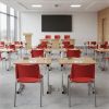 Plastová židle SMART - chromované nohy, červená
